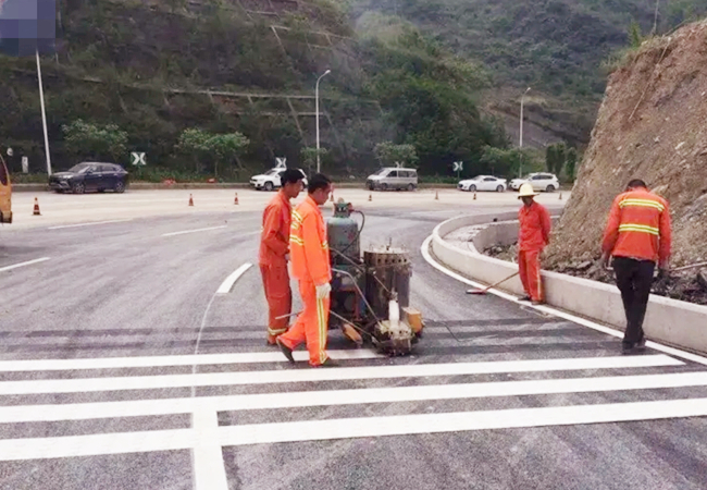 北京道路劃線,拆除清運(yùn),路基開挖,交通設(shè)施,北京軒溪谷商貿(mào)有限公司