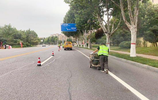 北京道路劃線,拆除清運(yùn),路基開挖,交通設(shè)施,北京軒溪谷商貿(mào)有限公司