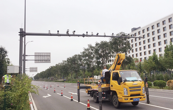 北京道路劃線,拆除清運(yùn),路基開挖,交通設(shè)施,北京軒溪谷商貿(mào)有限公司